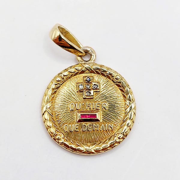 RARE French 15mm Augis love medal 18k gold laurel wreath set with rubies and diamond "+ qu'hier - que demain" (circa 1960) charm pendant