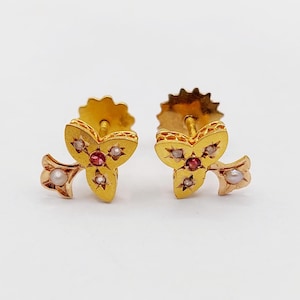 French Antique flower stud earrings 18k gold set with rose cut diamonds, a red paste, and a pearl (circa 1900)