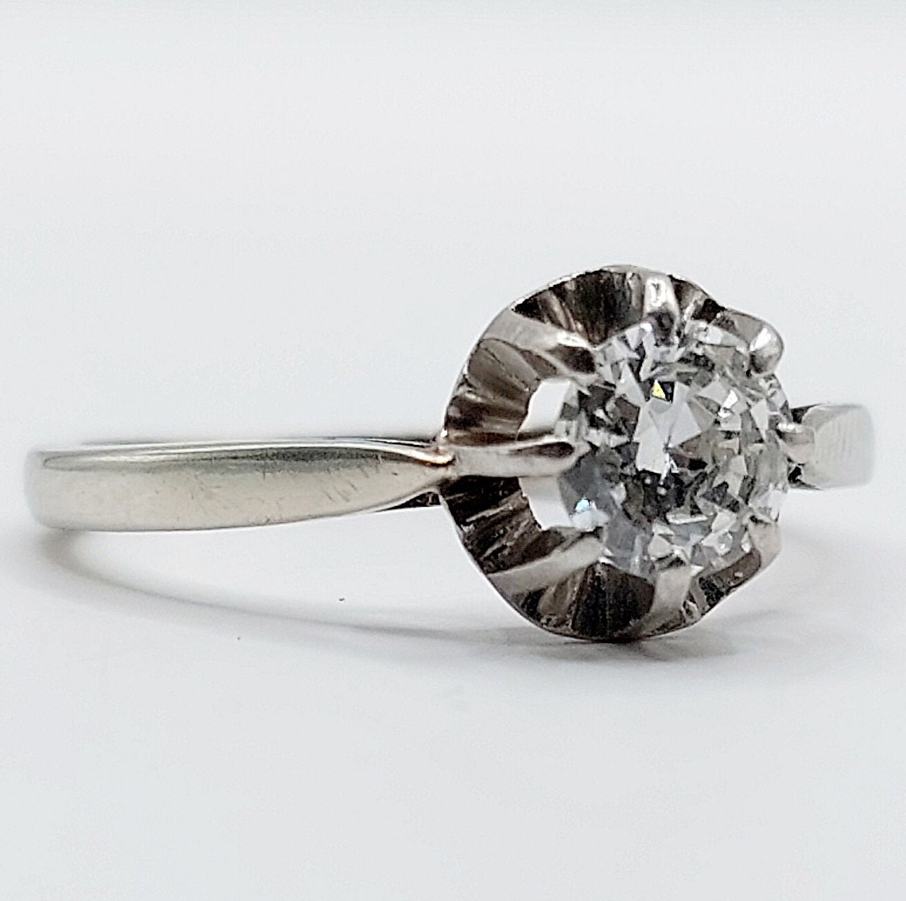 Bague Art Déco En Or Blanc 18k Avec Pavage De Diamants, Sertis étoilés - Taille 47, Vintage Années 1950