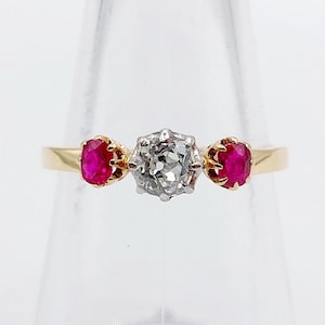 French vintage art deco ring 18k gold 0.35 carat old mine cut diamond and synthetic rubies (circa 1950)