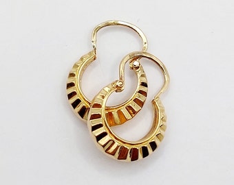 French large hoops earrings art deco 18k gold finely worked in half moon (circa 1970) créoles