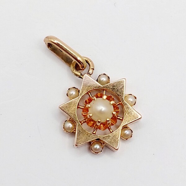 French Victorian star shaped pendant 18k rose gold set with pearls (circa 1880) antique, charm