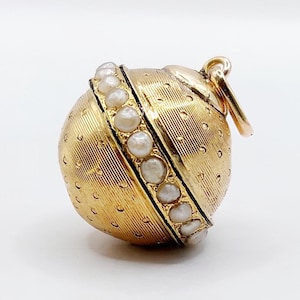 French victorian pendant 18k gold forming a sphere set with pearls and black enamel (circa 1890) antique