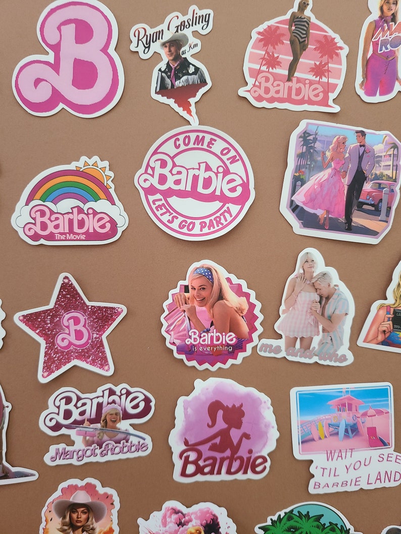 50 Stickers Féministe Film Margot Robbie Pink Girl Power Sororité Woman Autocollants Vinyle/Waterproof image 1