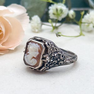 〜1910s onyx cameo リング GF 金張り ヴィンテージ Ladies Antique Esemco Signed Cameo and Onyx Flip Ring - Etsy