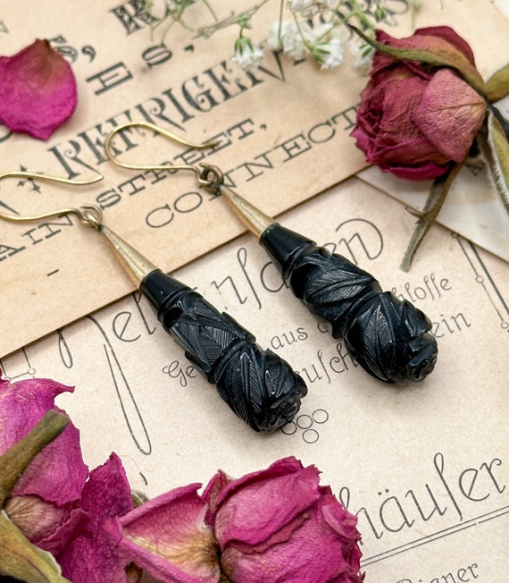 VICTORIAN Jet earrings, Victorian Mourning, carve… - image 1