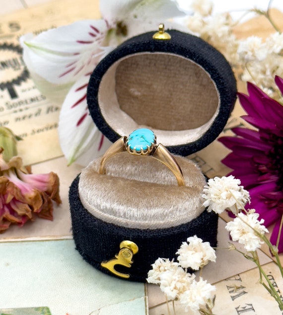 Lovely Antique Turquoise and 14K yellow solid gol… - image 1