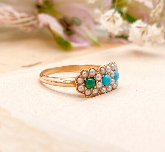 Victorian Turquoise & Seed Pearl Ring in 18Kt Sol… - image 2