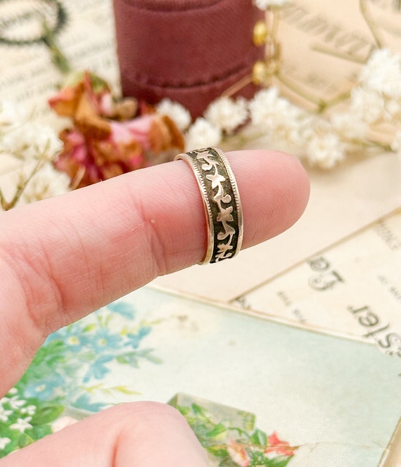 Victorian 10K Gold floral ring, childs cigar band… - image 5