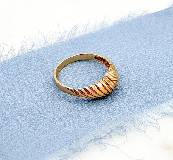 Vintage 14K Gold Croissant Ring Graduated Shrimp … - image 1