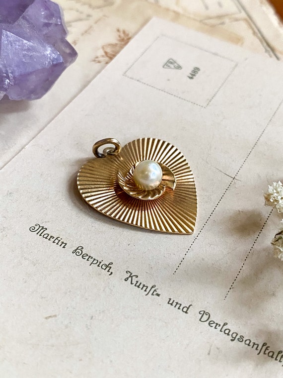 Vintage Gold heart pendant, 14k Solid Gold Heart … - image 3