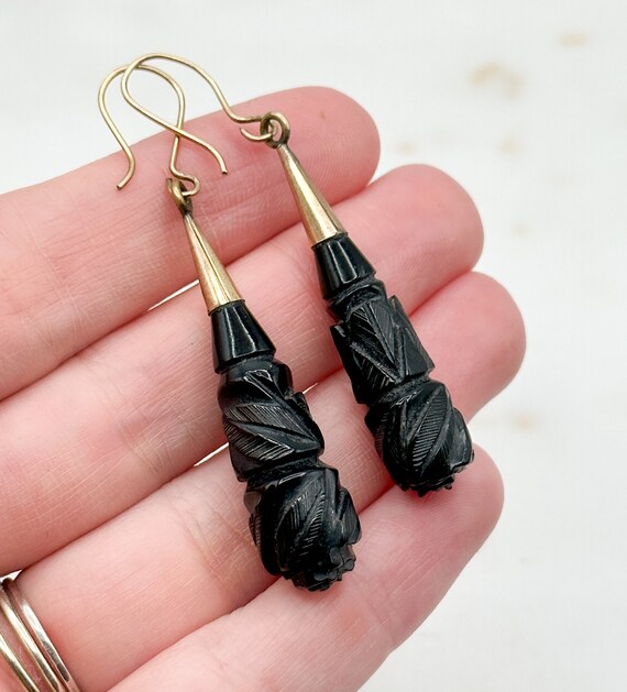 VICTORIAN Jet earrings, Victorian Mourning, carve… - image 5