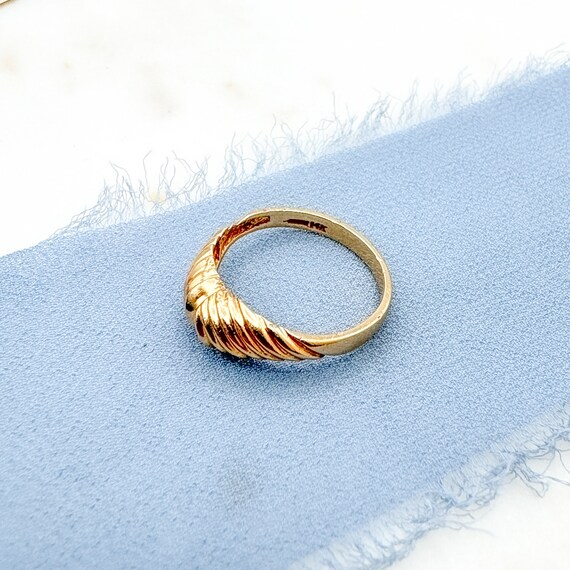 Vintage 14K Gold Croissant Ring Graduated Shrimp … - image 6