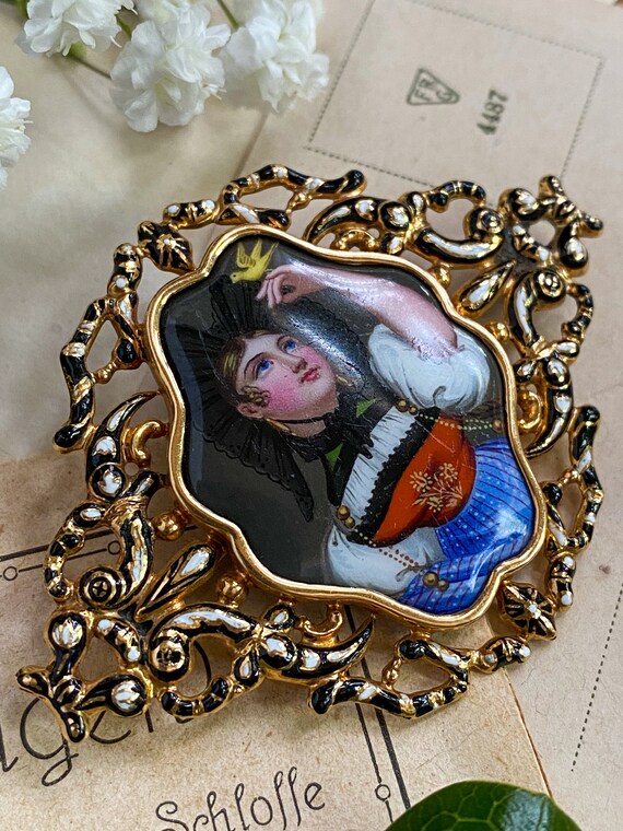 Victorian Swiss Enamel 18k Gold Brooch, Painted e… - image 5