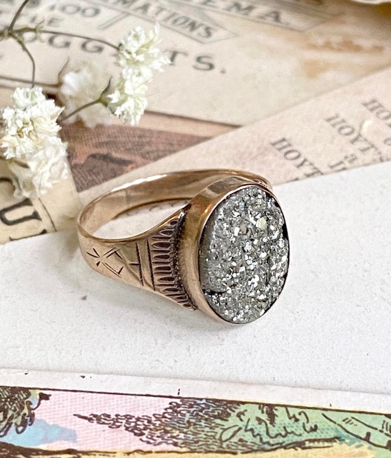 ANTIQUE Victorian Gold Ring 10k Pyrite Ring Signet Ring Vintage