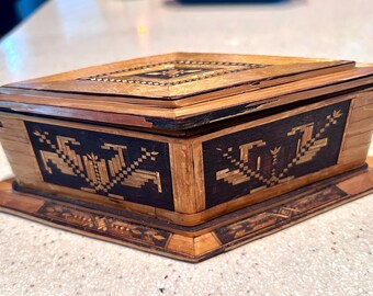 Antique folk art wooden trinket jewelry box
