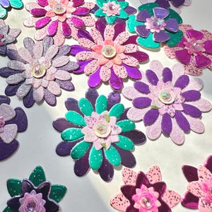 Fiori fustellati / Kit biglietti con fiori / Fustelle floreali / Fiori glitterati / Fiori con paillettes / Fiori in lamina