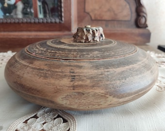 Antique Swedish 'Folk Art' wooden sliding-lid bowl c.1890 Hand made turned  box.