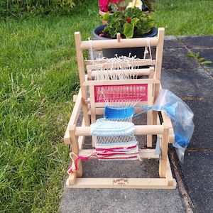 Vintage Wooden Sweden Tabletop Weaving Loom Brio in working condition