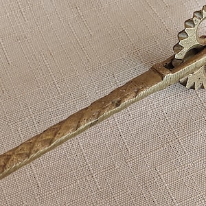 Antique Dough Pastry Pie Crimper Cutter Primitive Kitchen Tool Roller Wheel