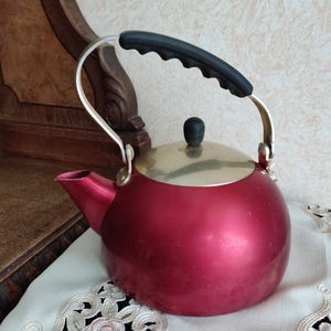 Aluminium Coffee Pot by Ilovan/ Model 1251/ 1950s Norwegian Stovetop Coffee/Tea Kettle / Scandinavian Industrial Design