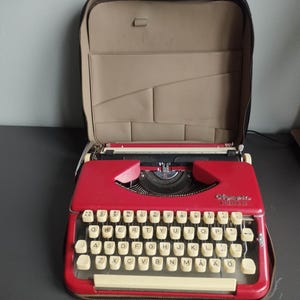 Olympia Splendid 99 Typewriter - Etsy