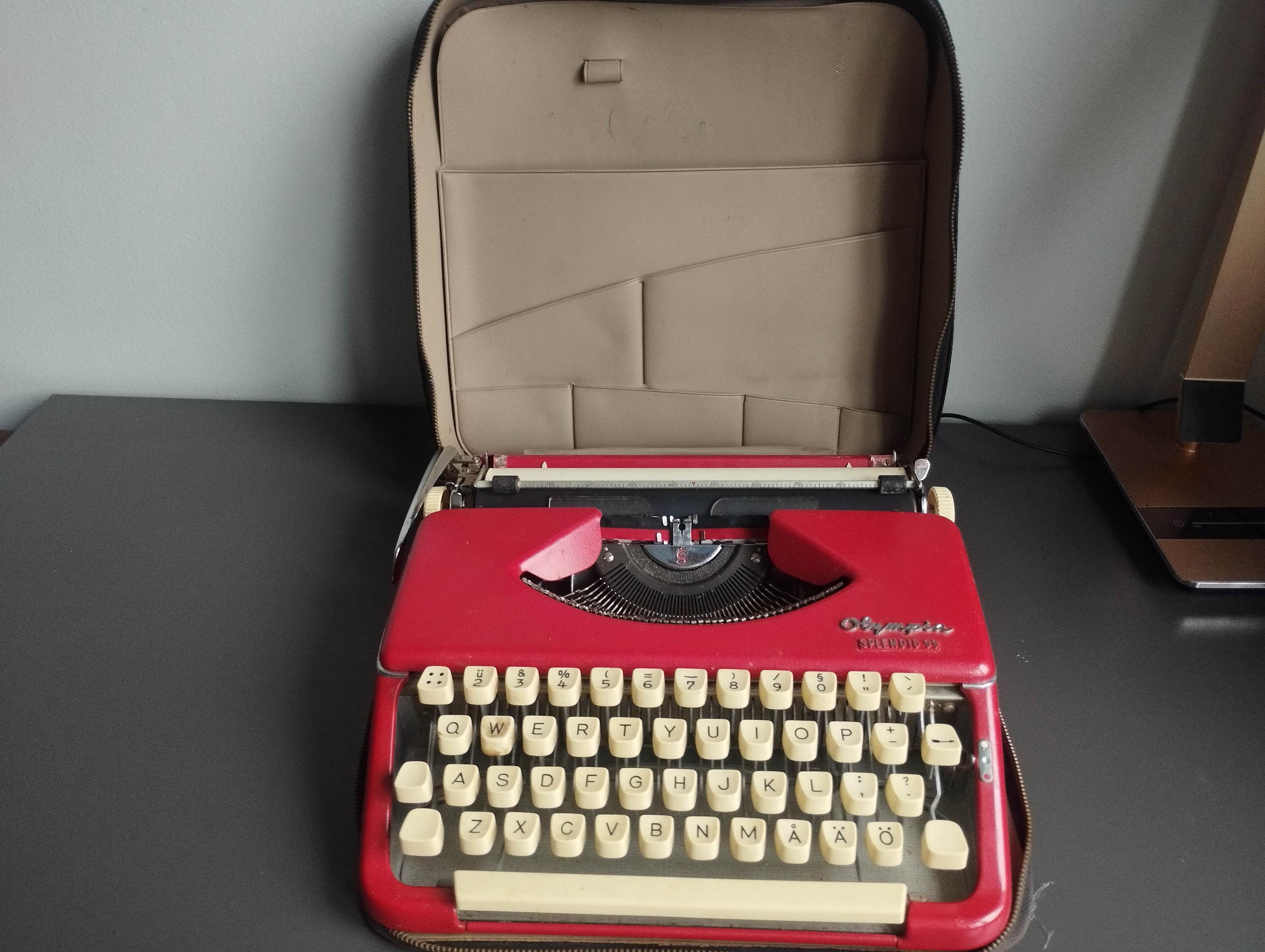 Olympia Splendid 99 Typewriter - Etsy