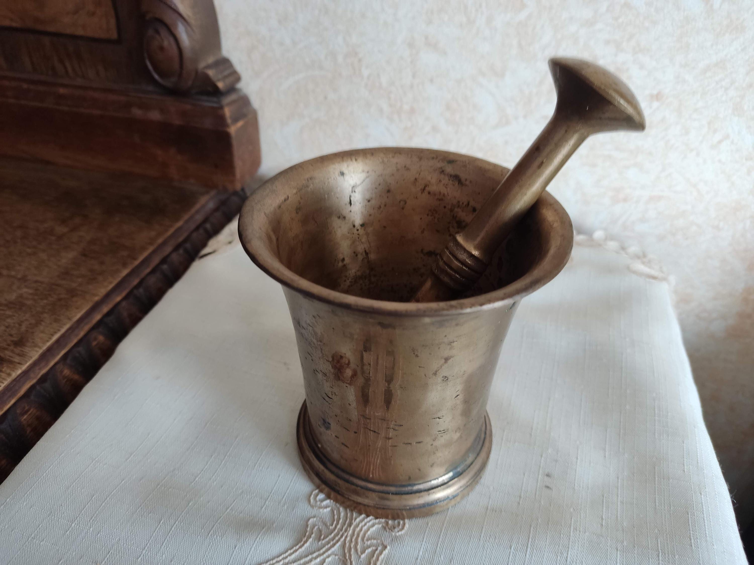 Antique 19th Century Hand Crafted Solid Brass Heavy Large Pharmacy Apothecary Mortar with Pestle