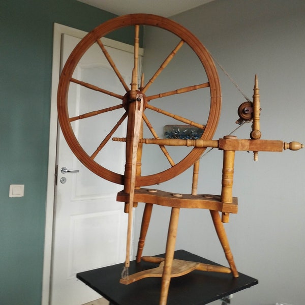 Rare Vintage Swedish wheel Parlor wooden Spinning WHEEL with Wheel 26" Signed