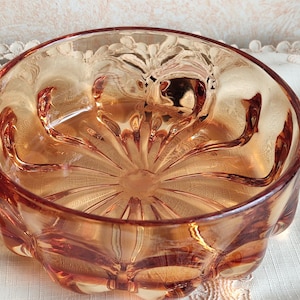 Vintage Hand-Blown Bohemian Amber Glass Bowl – Elegant Art Glass Dish, Mid-Century Home Decor, Collectible European Glassware 1950s