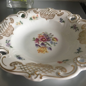 Vintage &#39;Ilse&#39; Echt Weimar Porzellan Bowl or Compote Plate with summer Flowers gold rim breakthrough 21 cm diameter