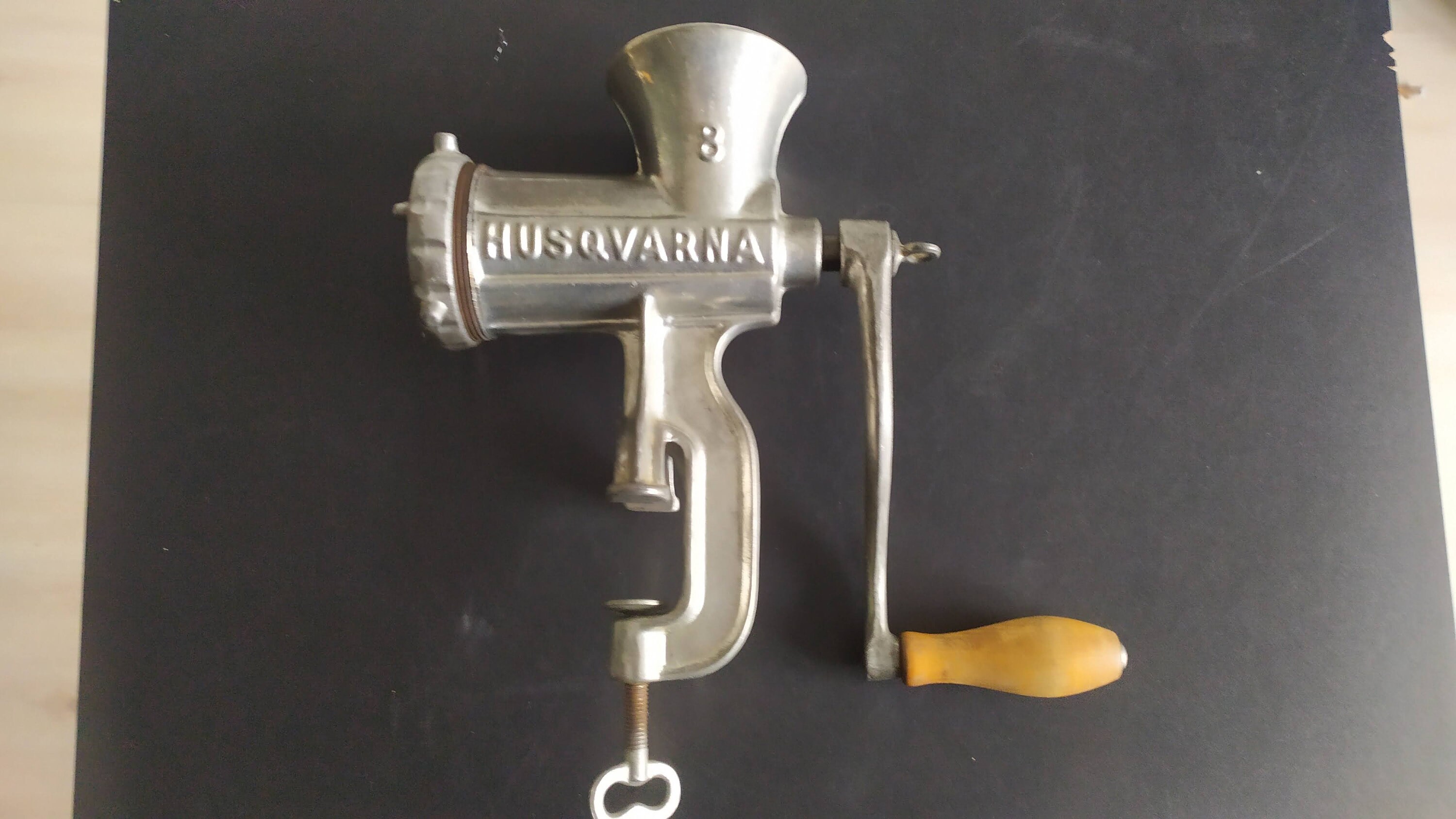 Husqvarna Meat Grinder #8, Reliance, Sweden Manual Meat Mincer