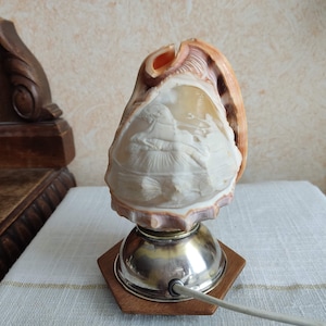 Cameo shell lamp - Etsy 日本
