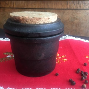 スケップスフルト鋳鉄とコルクのミルとスパイスグラインダー、スウェーデン製ハンドメイド、頑丈、耐久性、環境に優しい1980年代