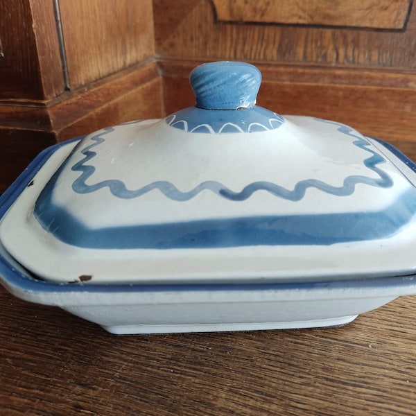 Vintage 50's KLAFRESTROM Sweden  Blue & White Enamel Over Cast Iron Casserole DISH With Lid