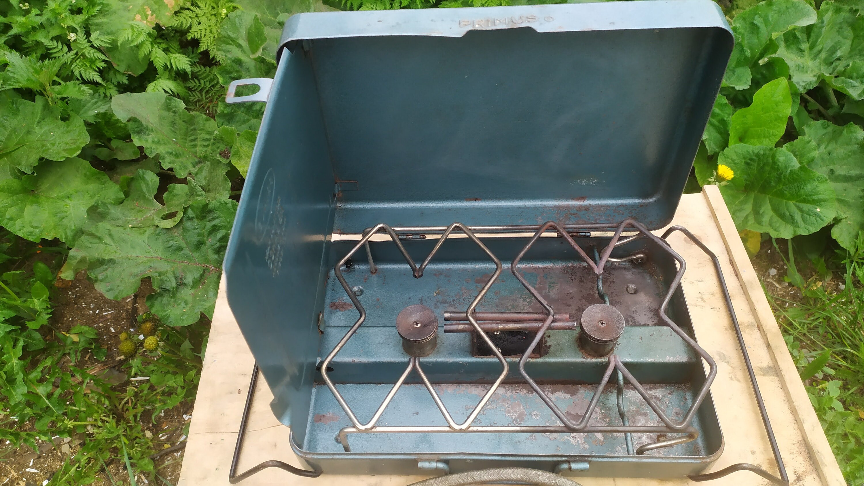 Vintage Swedish Portable Liquefied Gas Camping Stove Primus 2052in