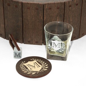 Personalized Whiskey Decanter Set in Wooden Barrel, Birthday Gift, Gift ...