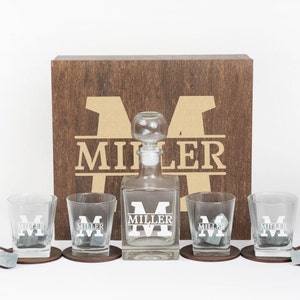 Personalized Whiskey Decanter Set in Wooden Box with Whiskey Stones, Birthday Gift, Valentine&#39;s Day gift