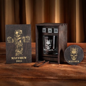 Halloween Gift, Personalized Whiskey Glass in a Wooden Box, Horror Tumbler, Halloween party drink