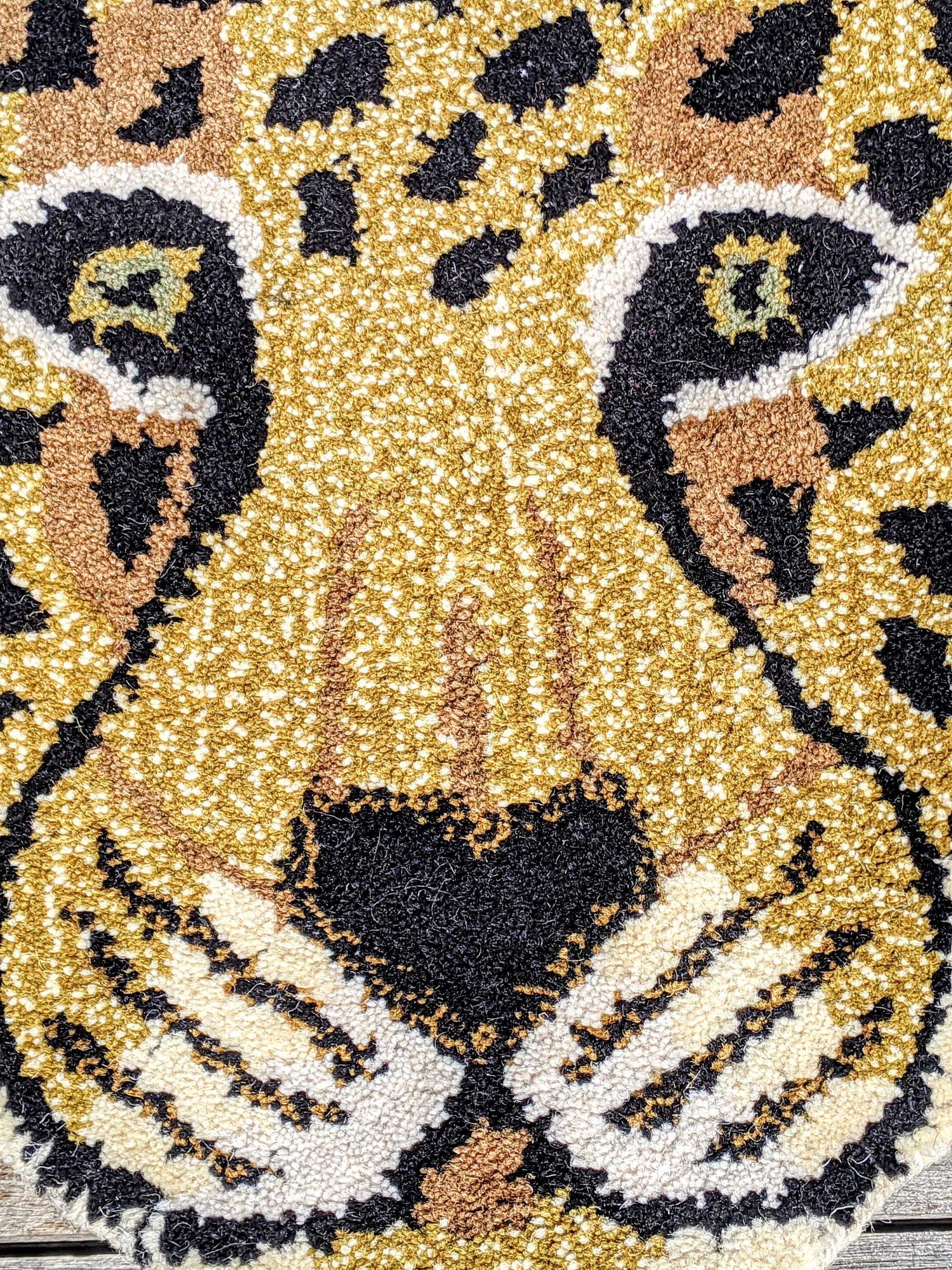 Eastern Indian Hand-tufted Leopard Face Shaped Accent Rug/mat - Etsy