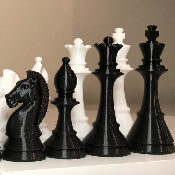 Chess Set Large & Weighted - Classic Staunton Style - 105/95/85mm King - Black and White - 32 x Heavy Detailed Pieces Felted M,L,XL sizes.