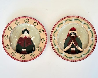 Set of 2 Oneida Holiday Cats 8" Salad Dessert Plates Dishes Christmas Stoneware Cats in Jackets