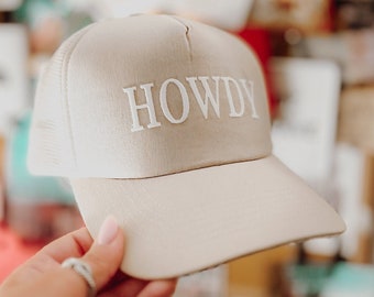 Cowboy-Inspired Howdy 5 Panel Trucker Hat + Adjustable Snapback Closure | Western Style | Ideal for Spring and Summer | Vintage Trucker Hat