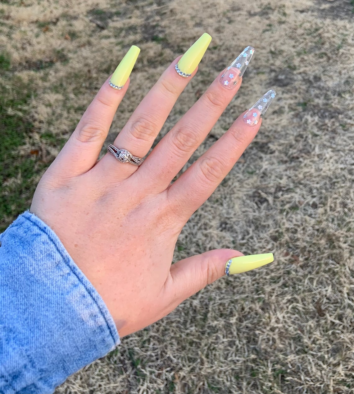 Baby Yellow Nails Pastel Yellow Nails Flower Nails Bling | Etsy