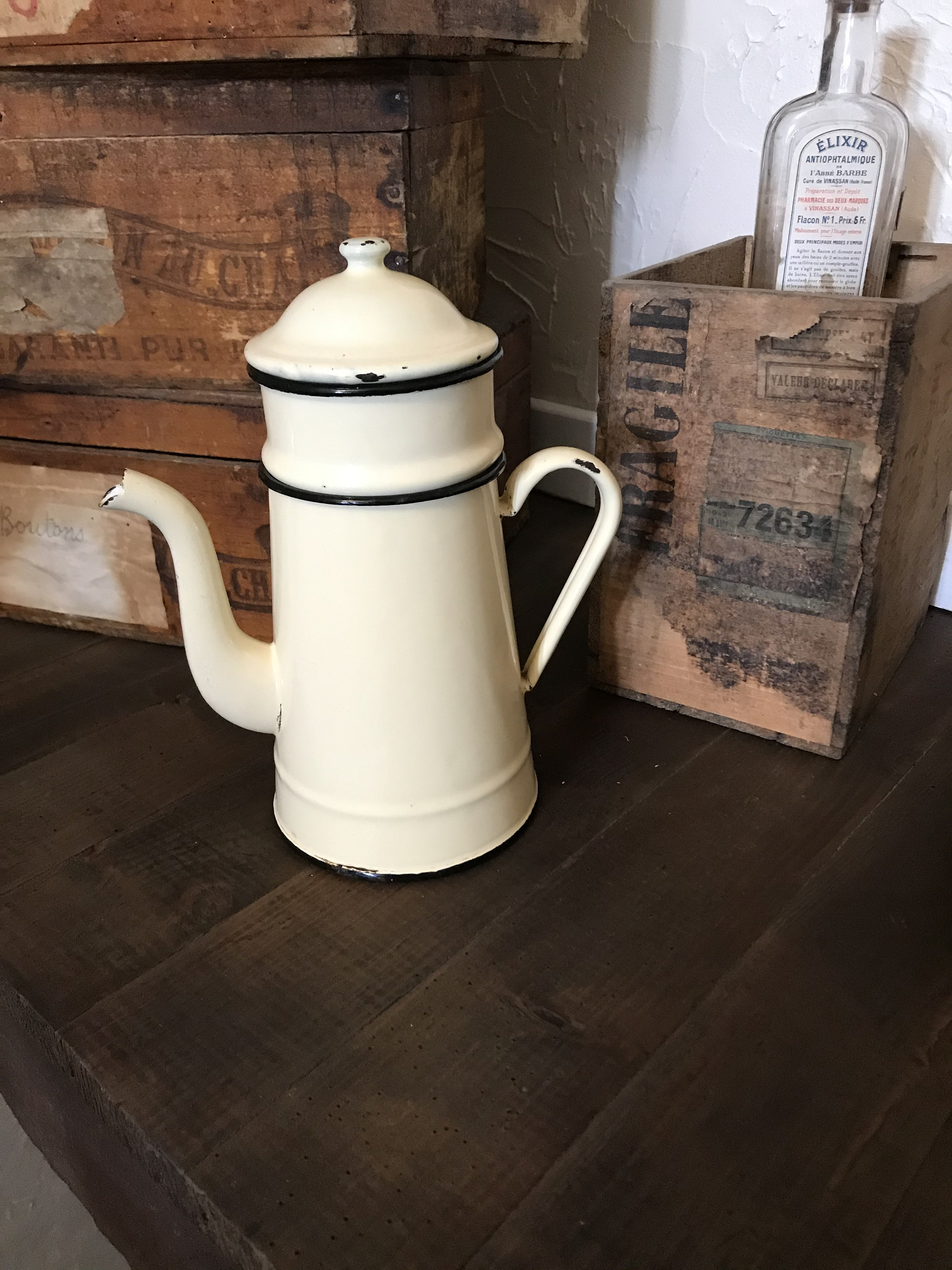 Crème Vintage Français Pote en Émail, Pour Le Décor Provincial Français