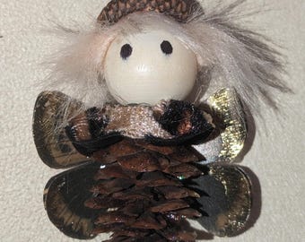 Woodland Flower Fairy Ornament "Dianthus"