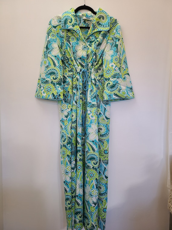 Vintage Women's Floral Dressing Gown