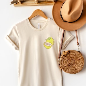 Kawaii Lemon Shirt, Lemonade Tee, Citrus Shirt, Fruit Shirt, Botanical Shirt, Tropical Shirt, Cottagecore Aesthetic, Kawaii Aesthetic