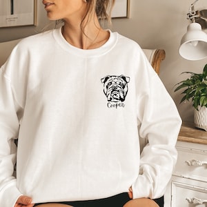 Custom English Bulldog Sweatshirt, English Bulldog Dog Mom Hoodie, Custom Sweatshirt for Dog Mama, Personalized Dog Name Sweatshirt