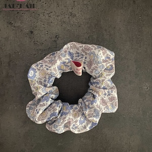 Liberty scrunchie / scrunchie / hair elastic / hair accessory